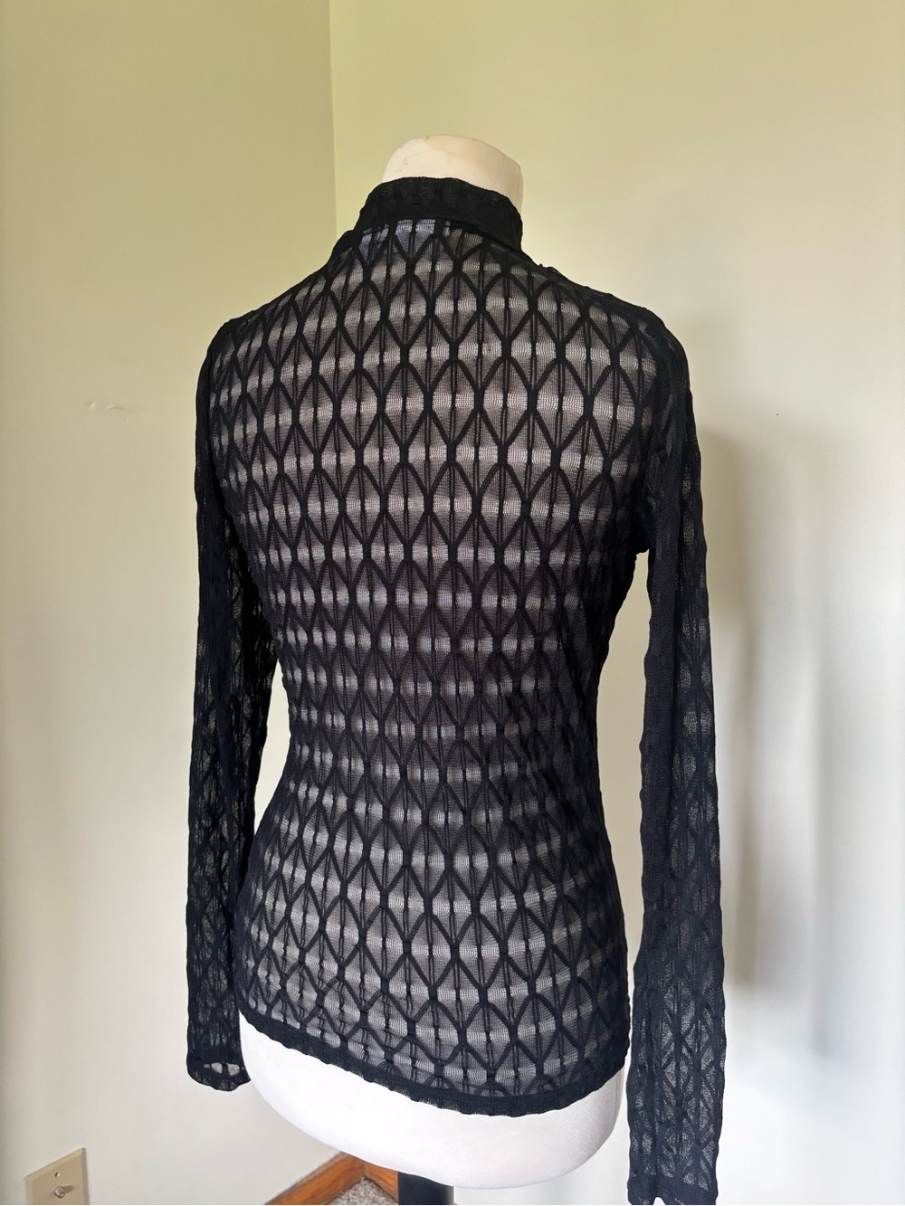 Willow + Root Sheer Black Long-Sleeve Lace Top MEDIUM - Picture 4 of 6